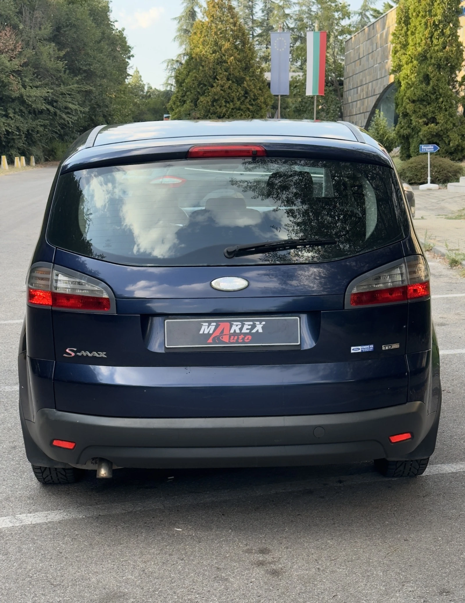 Ford S-Max 2.0Cdti* Климатроник* 6 скорости* Лизинг* Бартер, снимка 4 - Автомобили и джипове - 55839309