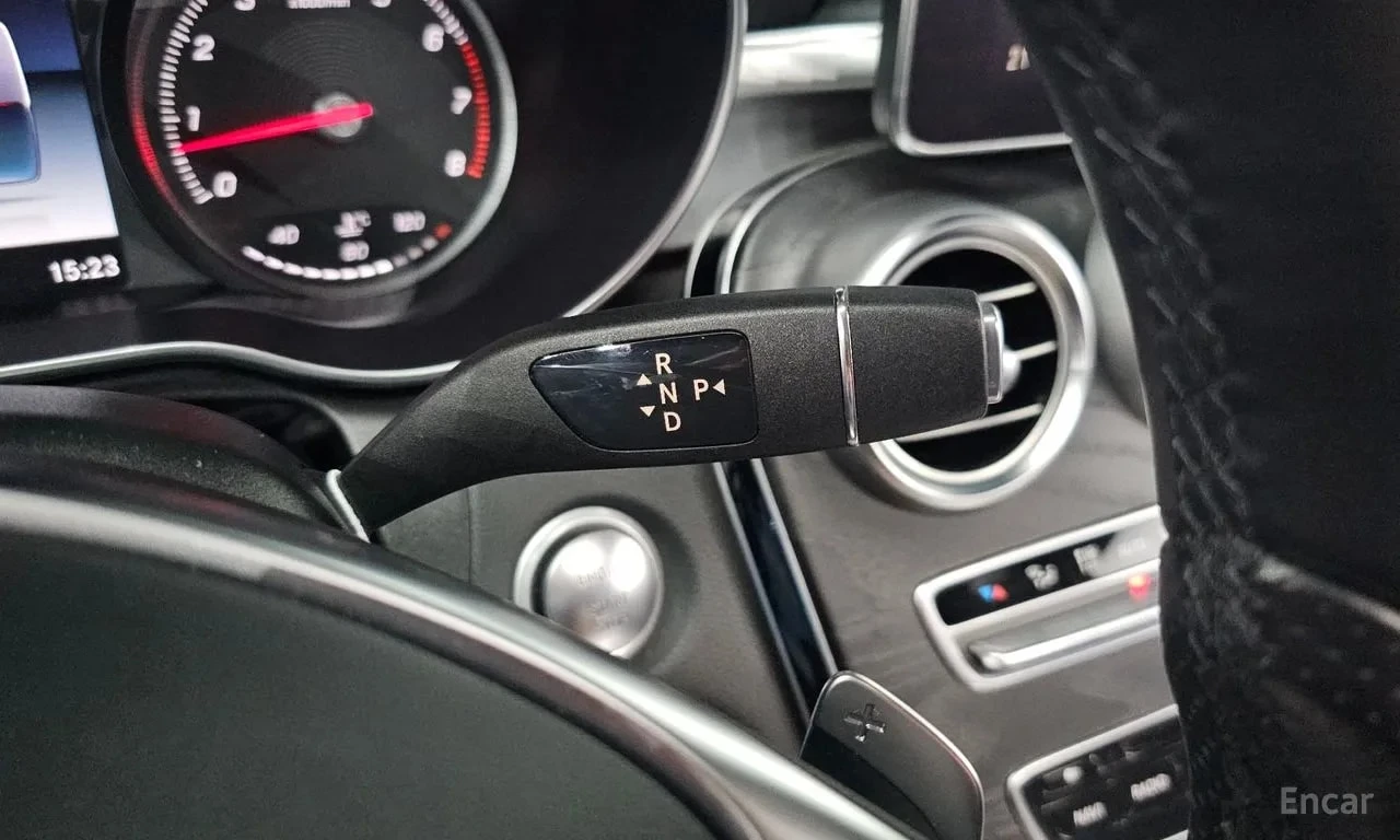 Mercedes-Benz C 200 АМГ ПАКЕТ/Coupe/ХЕДЪП/ПОДГРЕВ/ЛЕНТИ/, снимка 9 - Автомобили и джипове - 56097165