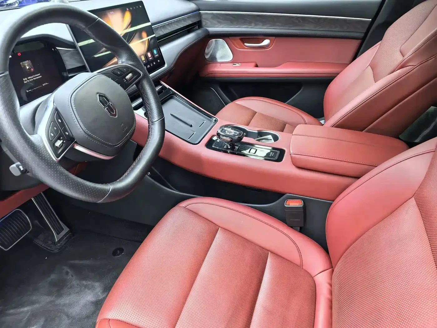 AITO 5, снимка 7 - Автомобили и джипове - 56711025