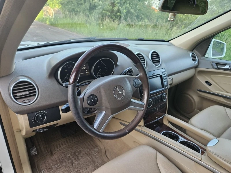 Mercedes-Benz ML 350, снимка 10 - Автомобили и джипове - 46048862