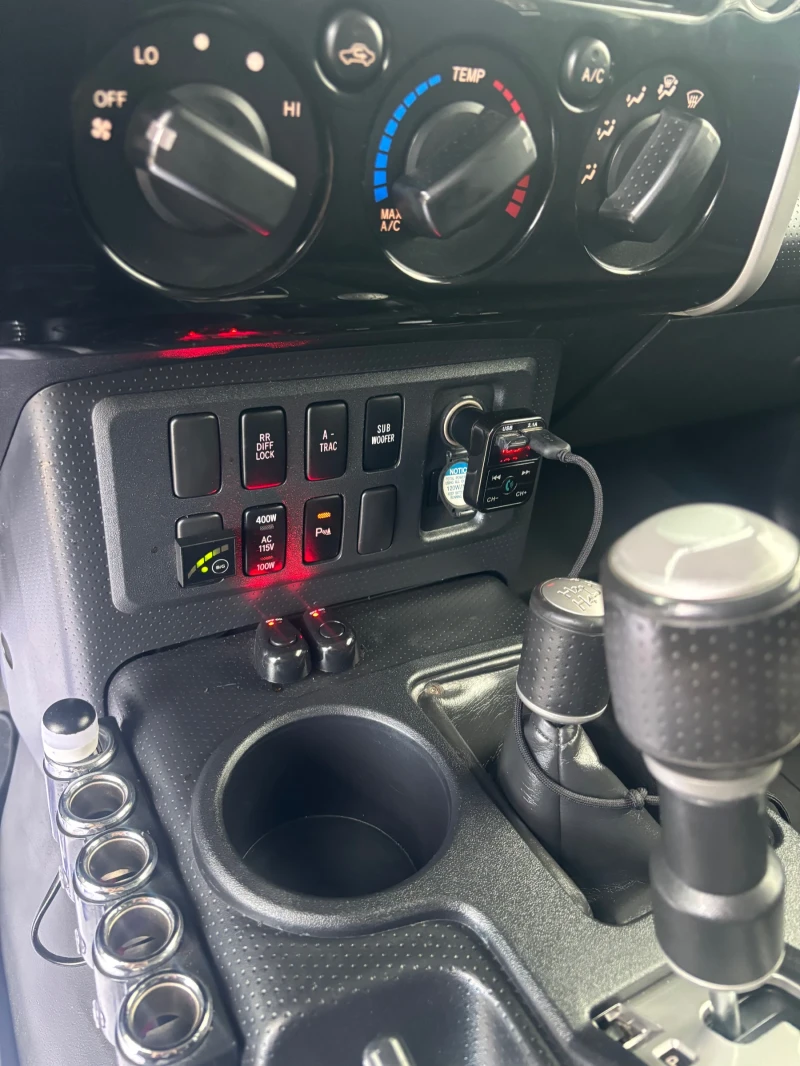 Toyota Fj cruiser 4.0, снимка 11 - Автомобили и джипове - 53020165