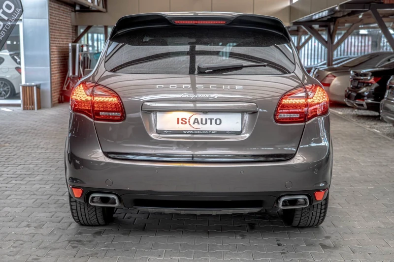 Porsche Cayenne 4.2TDI/PDLS/PCM/Камера/Подгрев/Панорама/Side Assis, снимка 4 - Автомобили и джипове - 53448382