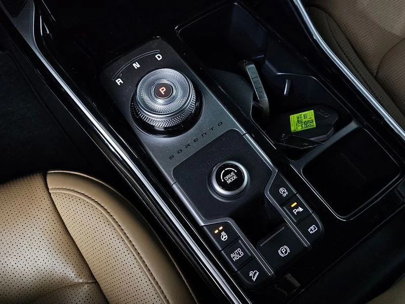 Kia Sorento Diesel 2.2 2WD| 202к.с.| ВКЛ.ТЕХНОТЕСТ, снимка 9 - Автомобили и джипове - 55274543