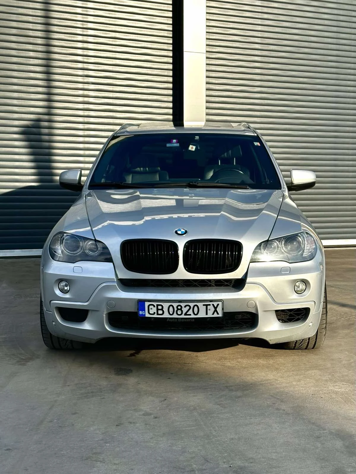 BMW X5 E70 4.8i LPG КАПАРИРАНА!Масаж , Хедъп, M-Pack - изображение 2