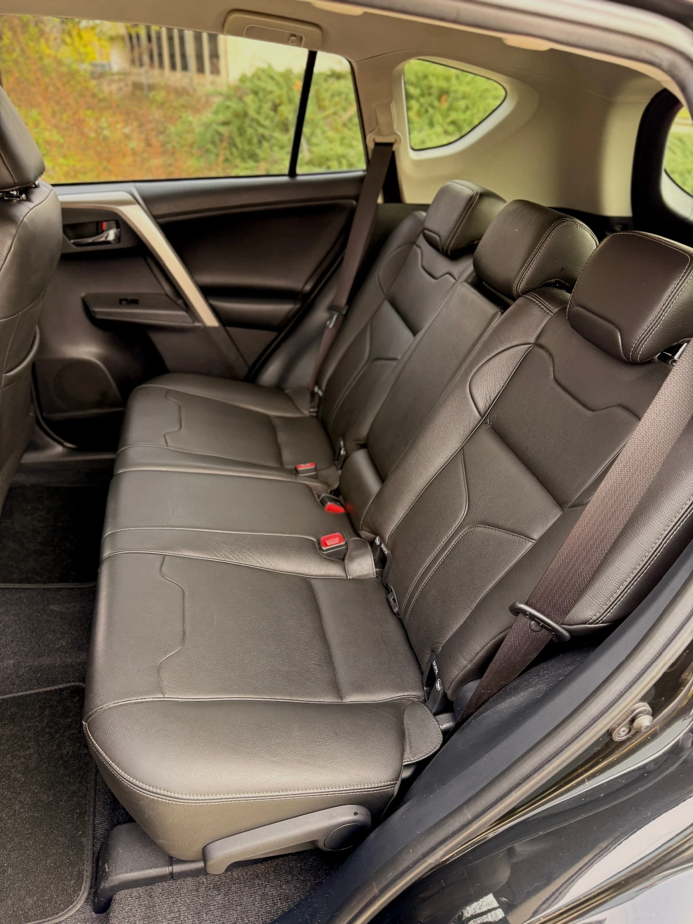 Toyota Rav4 Edition S+ 4x4 2.0i  Keyless Go | Mobile.bg   13