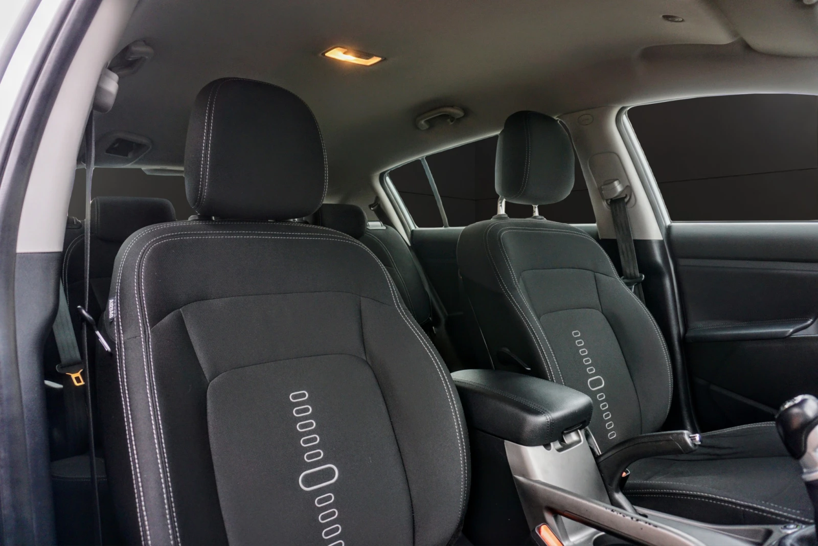 Kia Sportage 1.6i GPL , снимка 8 - Автомобили и джипове - 52937945