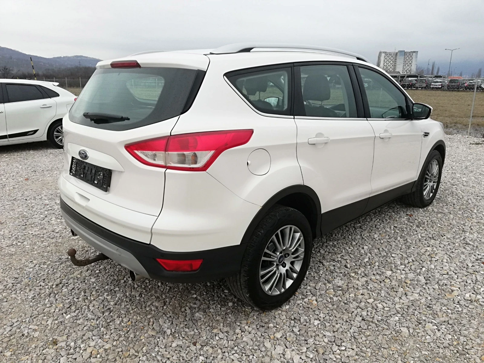 Ford Kuga 2.0D KLI NAVI 140KS - изображение 6