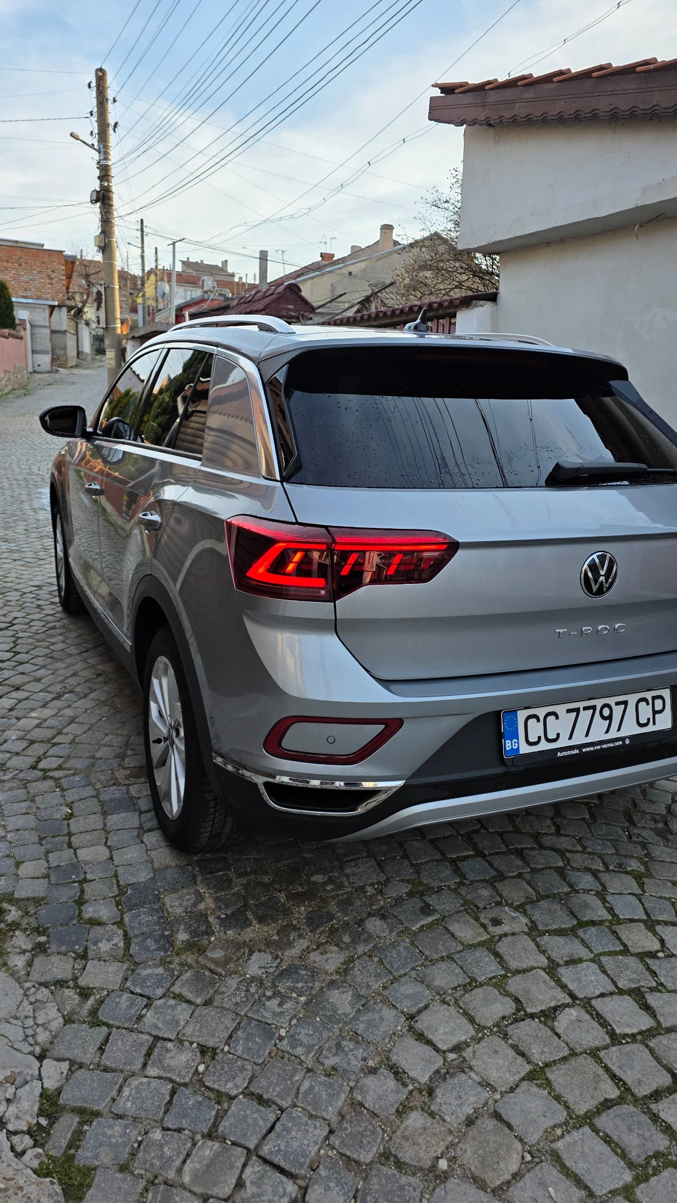 VW T-Roc, снимка 5 - Автомобили и джипове - 53800568