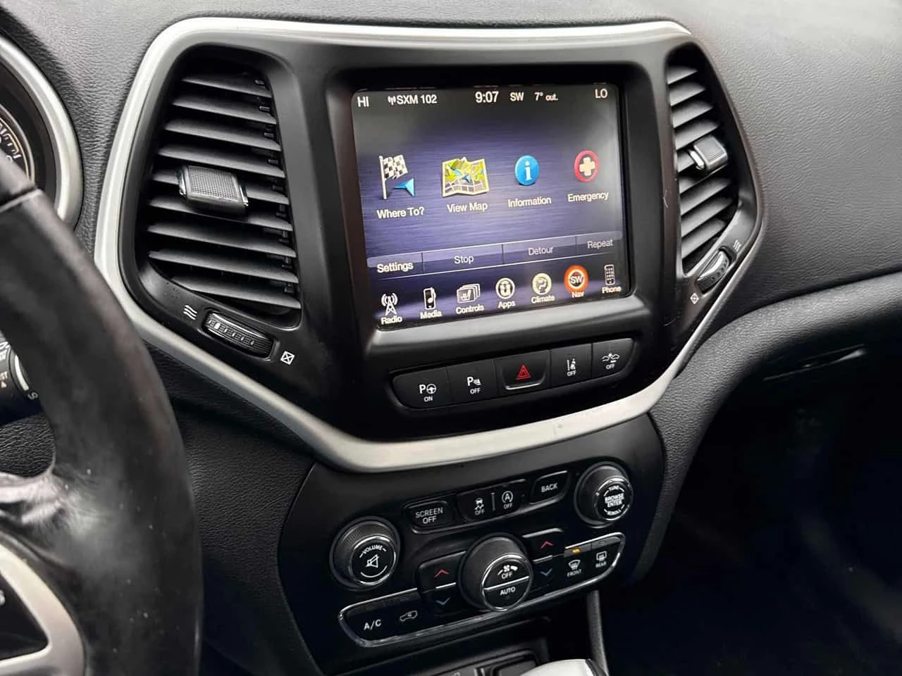 Jeep Cherokee * L Plus Pkg * 2 КЛЮЧА* ПОДГРЕВ* KEYLESS* PANO* , снимка 9 - Автомобили и джипове - 53827690