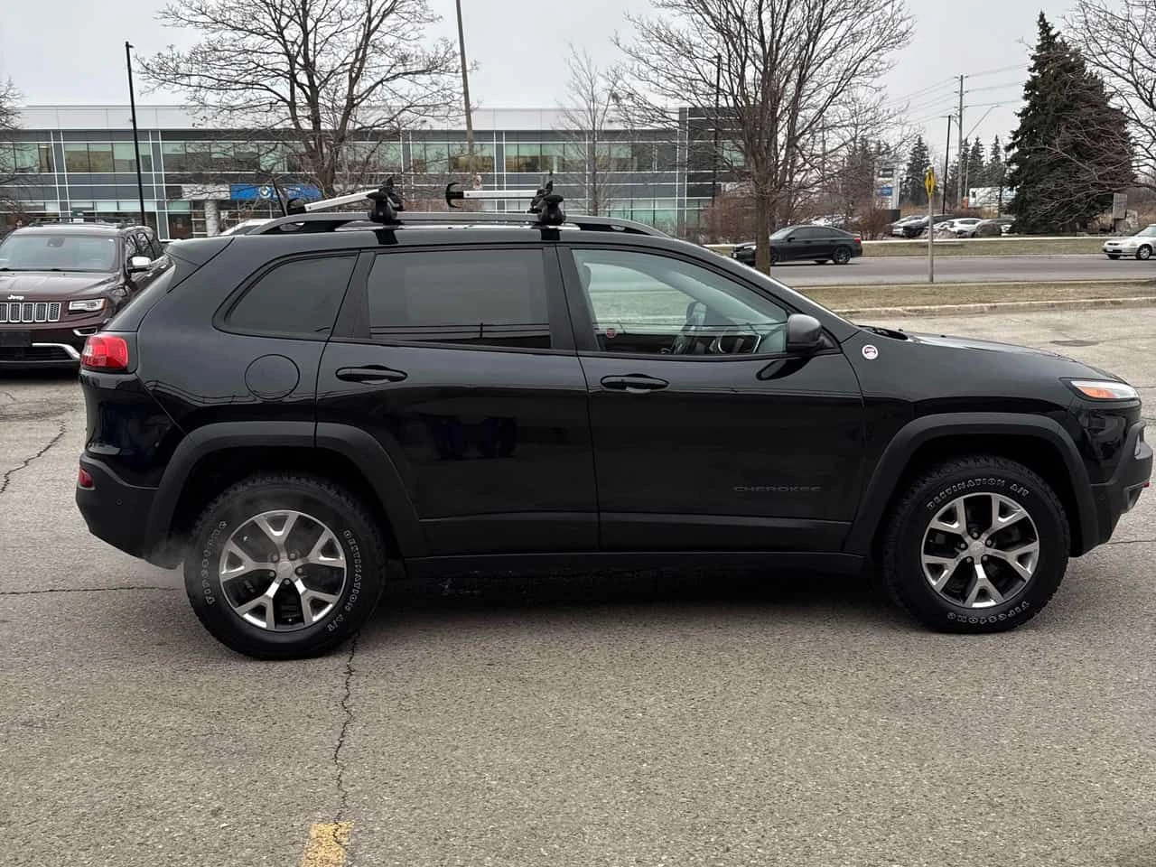 Jeep Cherokee * L Plus Pkg * 2 КЛЮЧА* ПОДГРЕВ* KEYLESS* PANO* , снимка 3 - Автомобили и джипове - 53827690