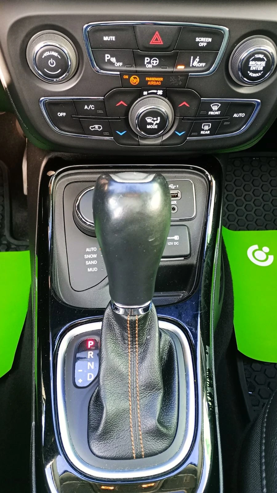 Jeep Compass LIMITED, снимка 9 - Автомобили и джипове - 53903863