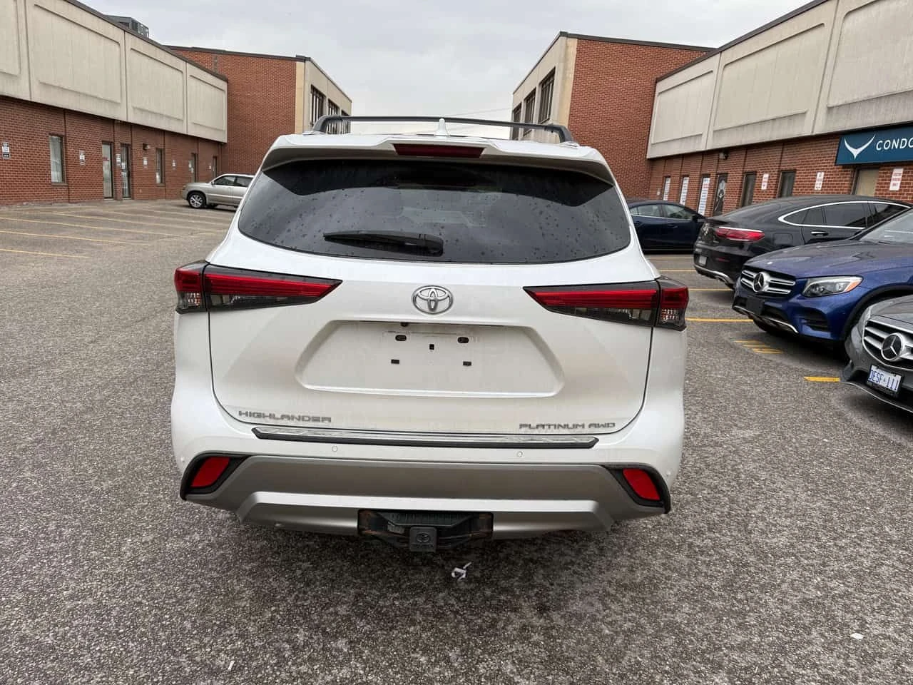 Toyota Highlander LIMITED * 360 КАМЕРА* ОБДУХВАНЕ* HEAD UP* ПАНОРАМА, снимка 6 - Автомобили и джипове - 54428516