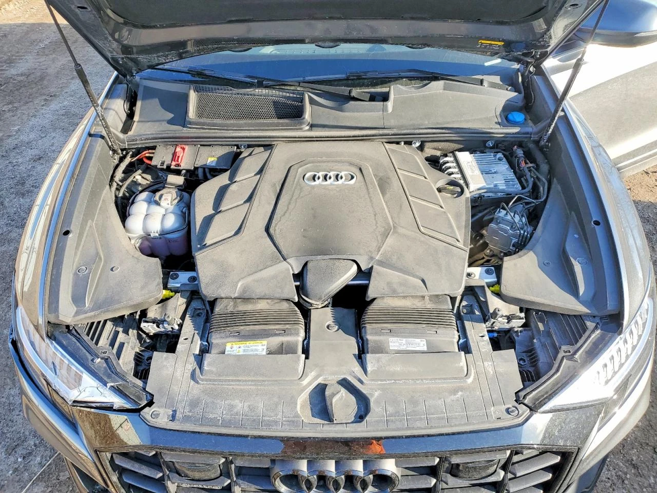 Audi Q8 3.0l Premium Plus S-Line, снимка 12 - Автомобили и джипове - 54881648
