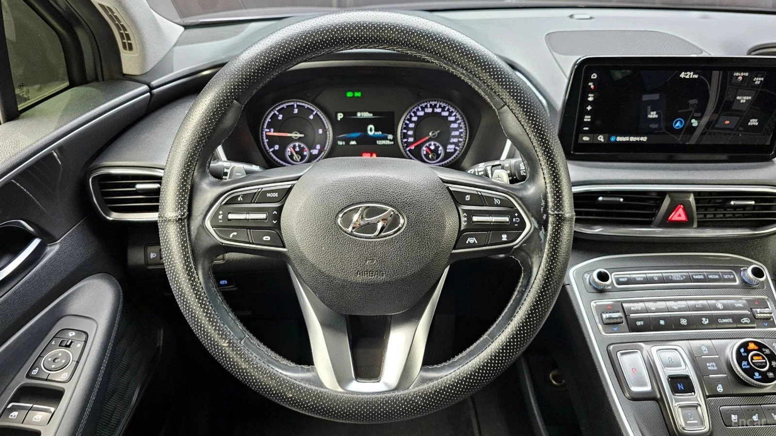 Hyundai Santa fe PRESTIGE/DRIVE-ASSISTS/REAR-VIEW, снимка 7 - Автомобили и джипове - 55433793