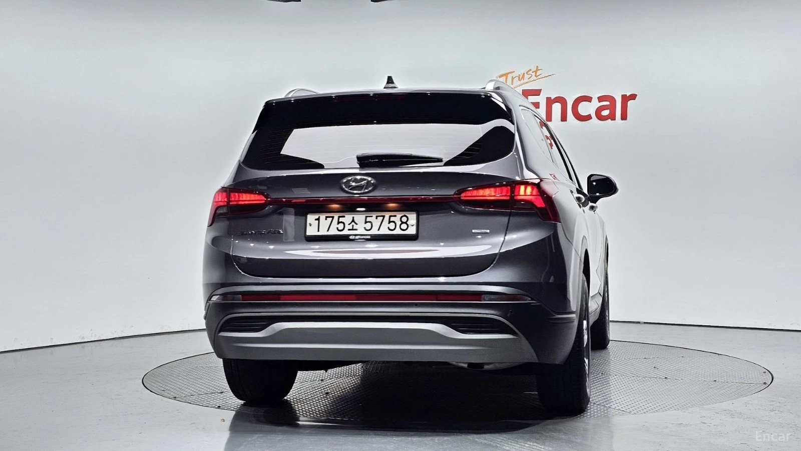 Hyundai Santa fe PRESTIGE/DRIVE-ASSISTS/REAR-VIEW, снимка 4 - Автомобили и джипове - 55433793