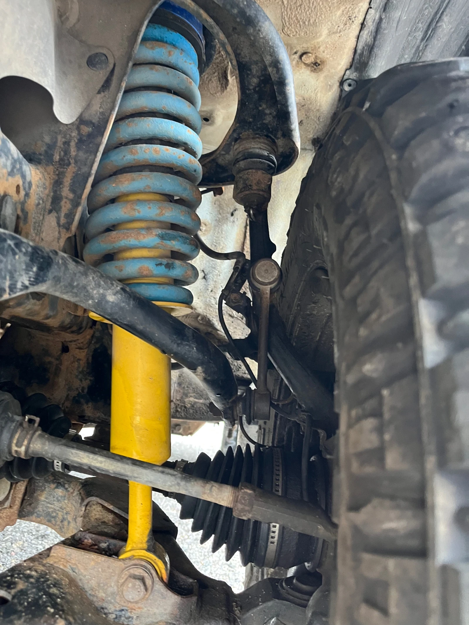 Toyota Hilux, снимка 10 - Автомобили и джипове - 56143725