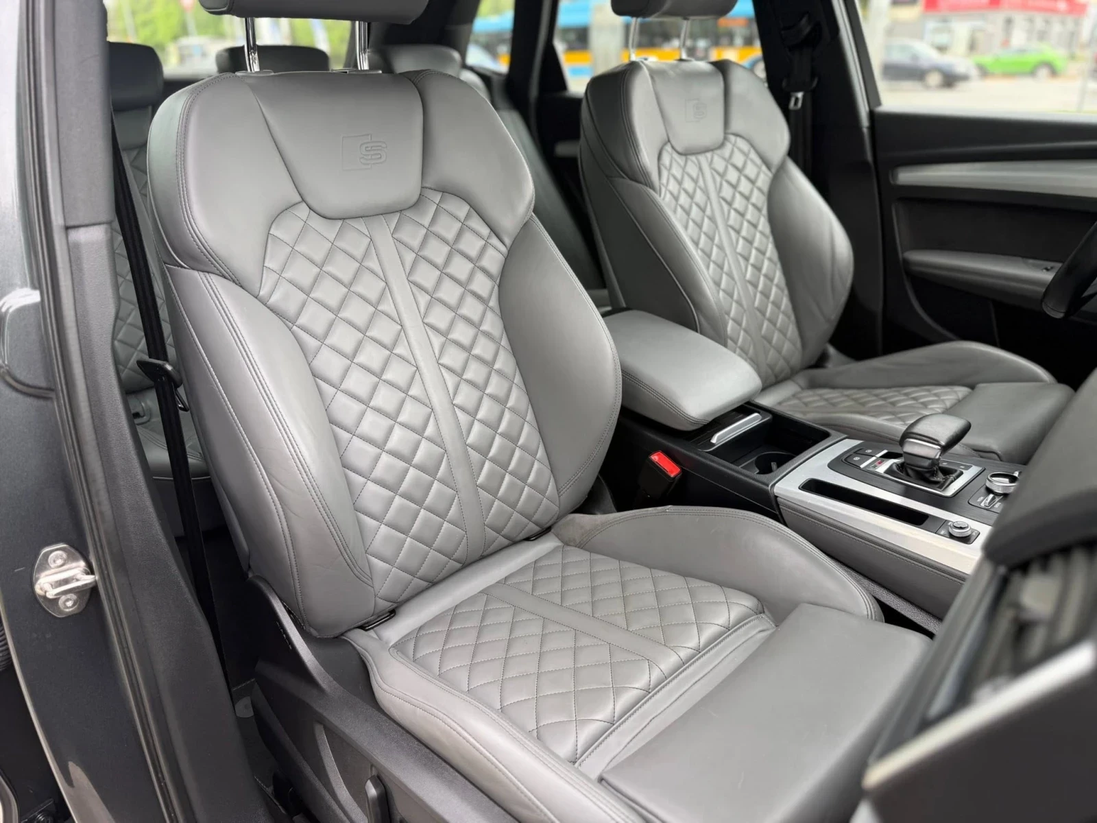 Audi SQ5 100 % Реален пробег, снимка 9 - Автомобили и джипове - 56652029