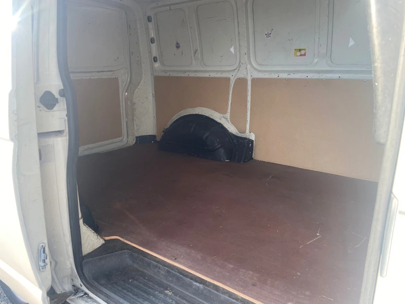 VW T5 1.9 TDI 105к.с , снимка 12 - Бусове и автобуси - 45171255