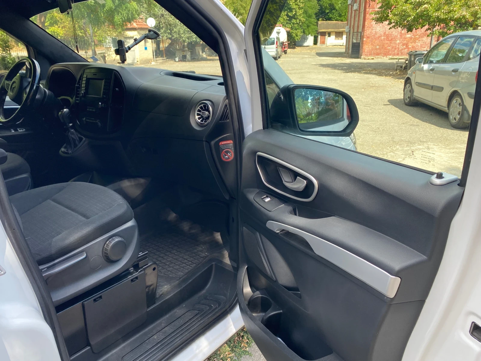 Mercedes-Benz Vito, снимка 13 - Бусове и автобуси - 56098724