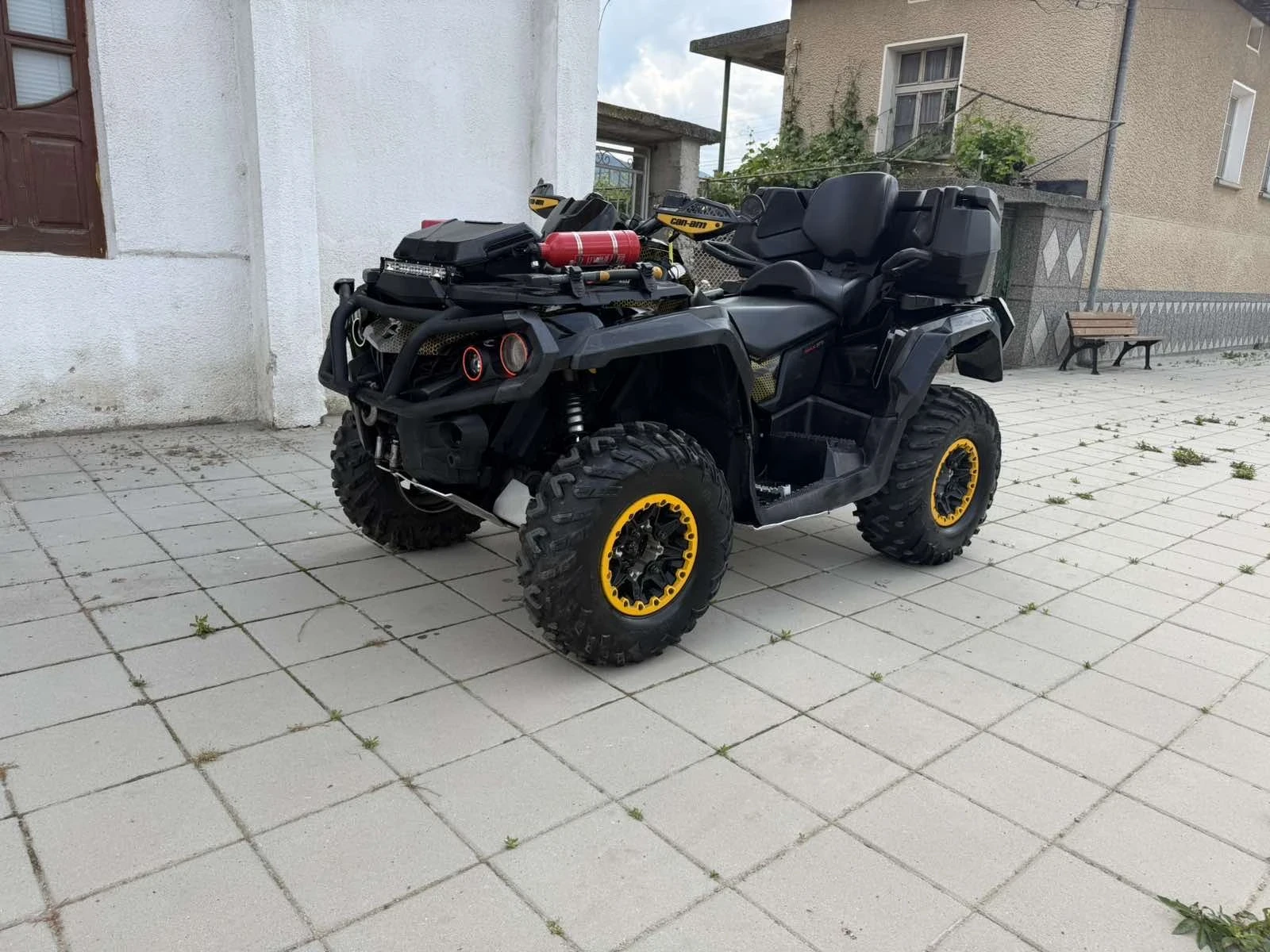 Can-Am Outlander 1000