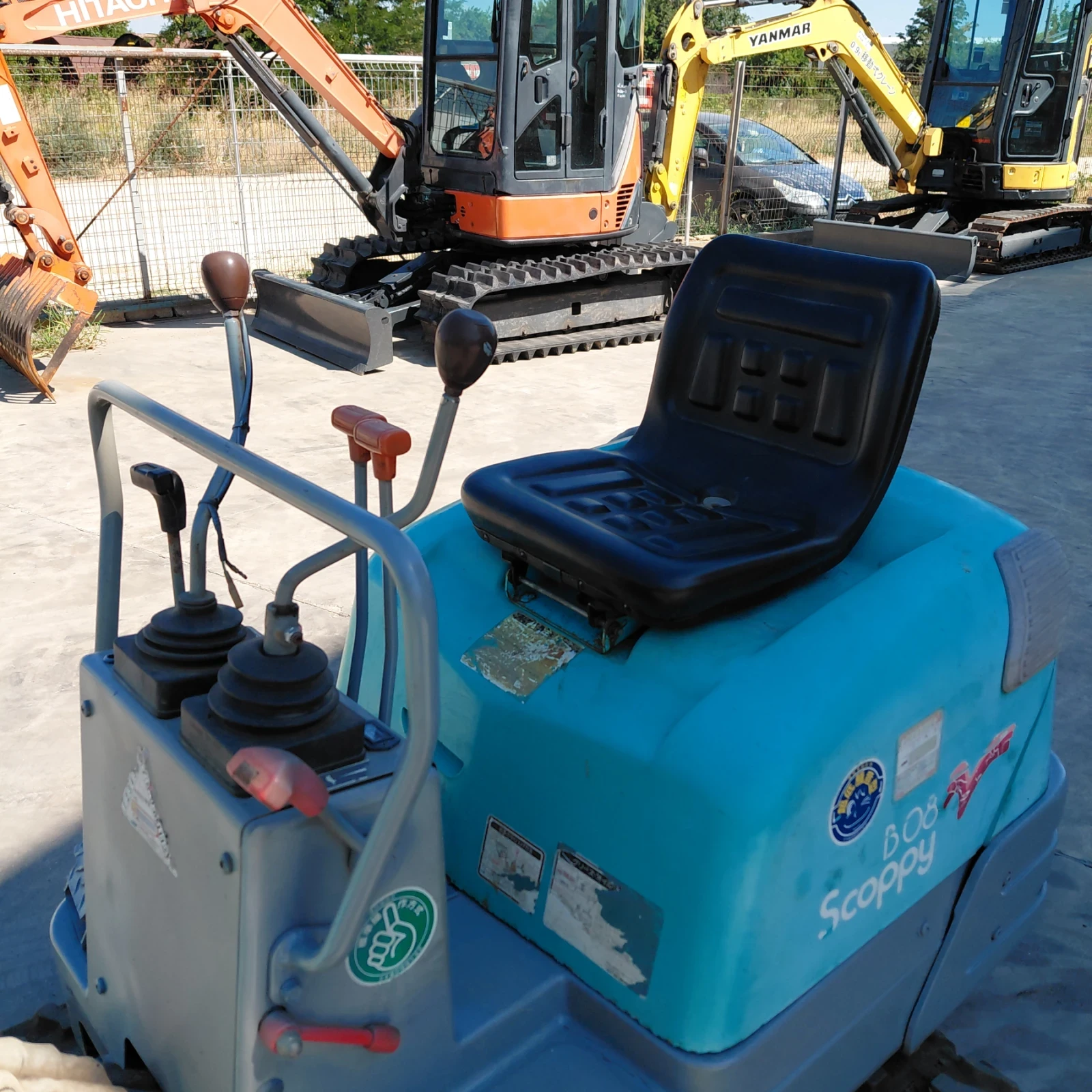 Багер Yanmar B08 * РАЗШИРЯЕМИ ВЕРИГИ * На 2600мч * , снимка 9 - Индустриална техника - 53357264