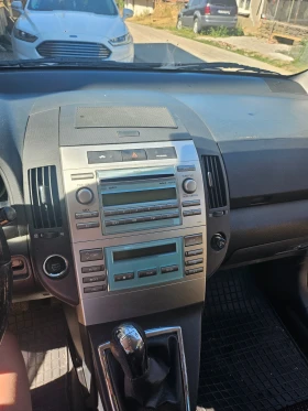 Toyota Corolla verso, снимка 5