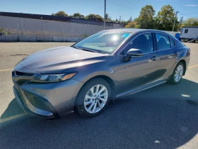     Toyota Camry SE * * CARFAX * *   * * 