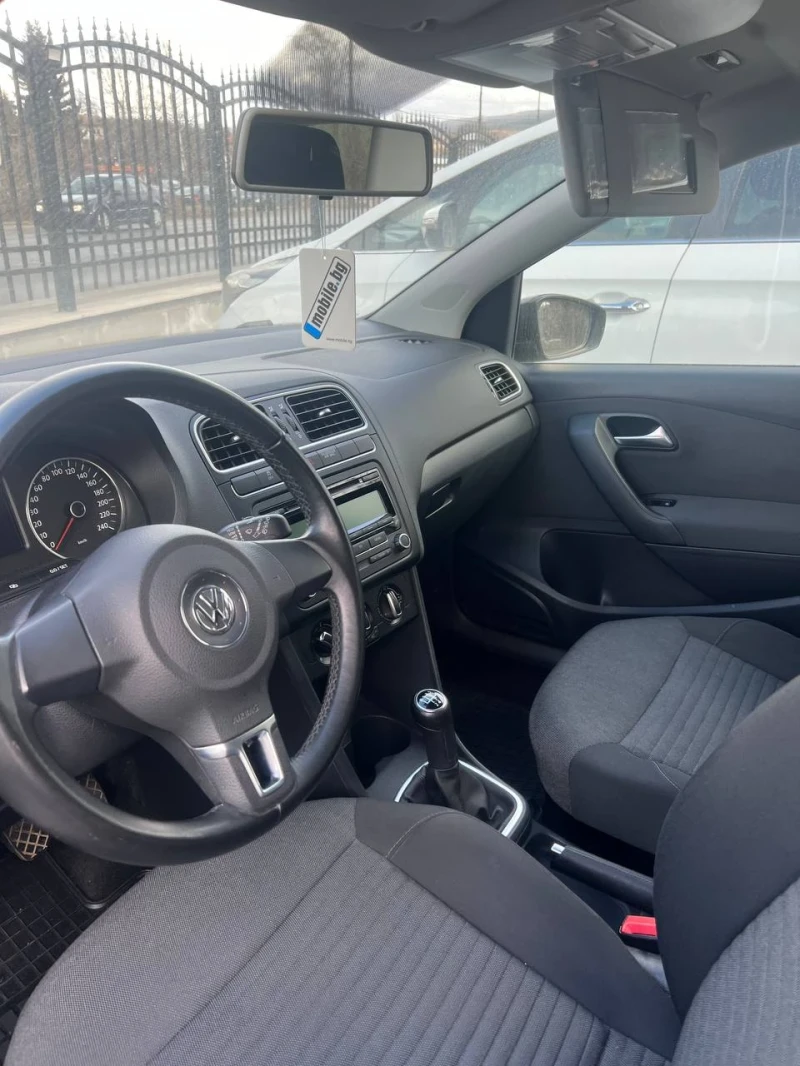 VW Polo, снимка 4 - Автомобили и джипове - 47885779