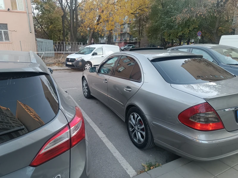 Mercedes-Benz E 200 E200CDI, снимка 16 - Автомобили и джипове - 47900063