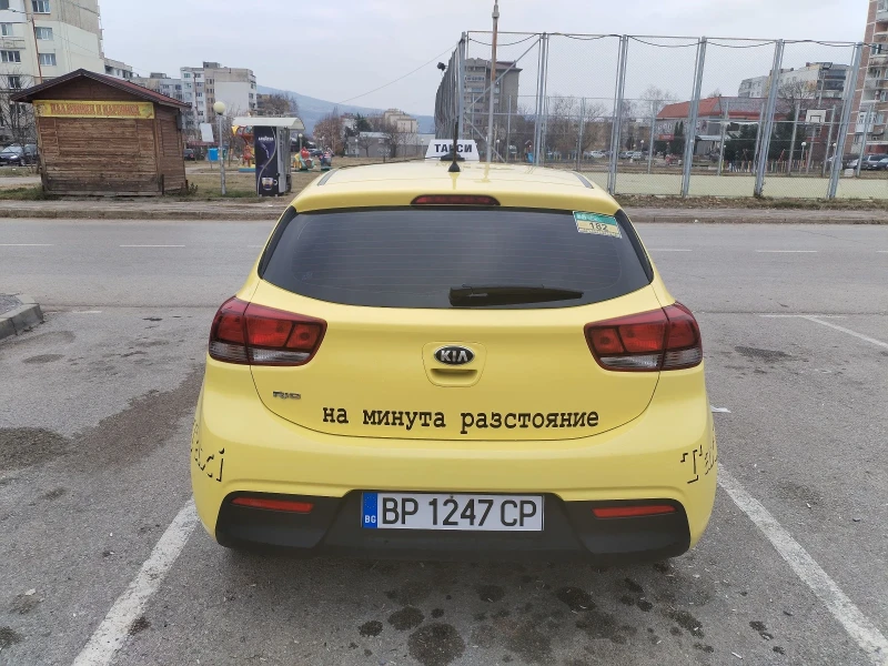 Kia Rio Такси , снимка 3 - Автомобили и джипове - 49282404