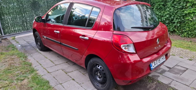 Renault Clio 3 1.2i 16v Navi, снимка 6 - Автомобили и джипове - 51538668