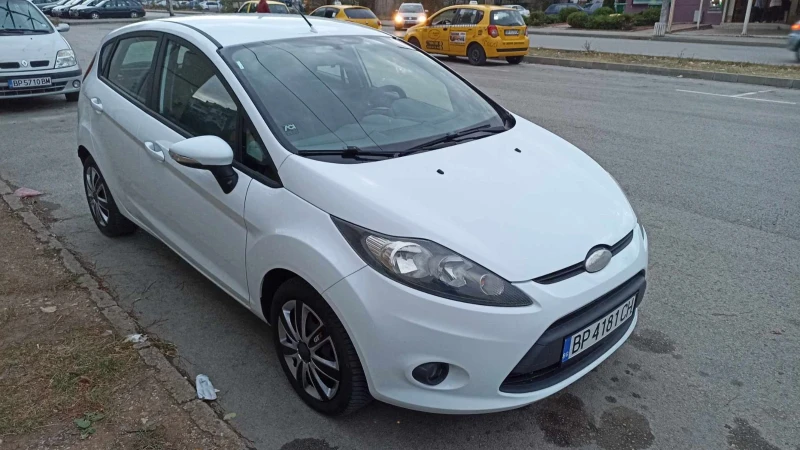 Ford Fiesta 1.4 70, снимка 2 - Автомобили и джипове - 52342805