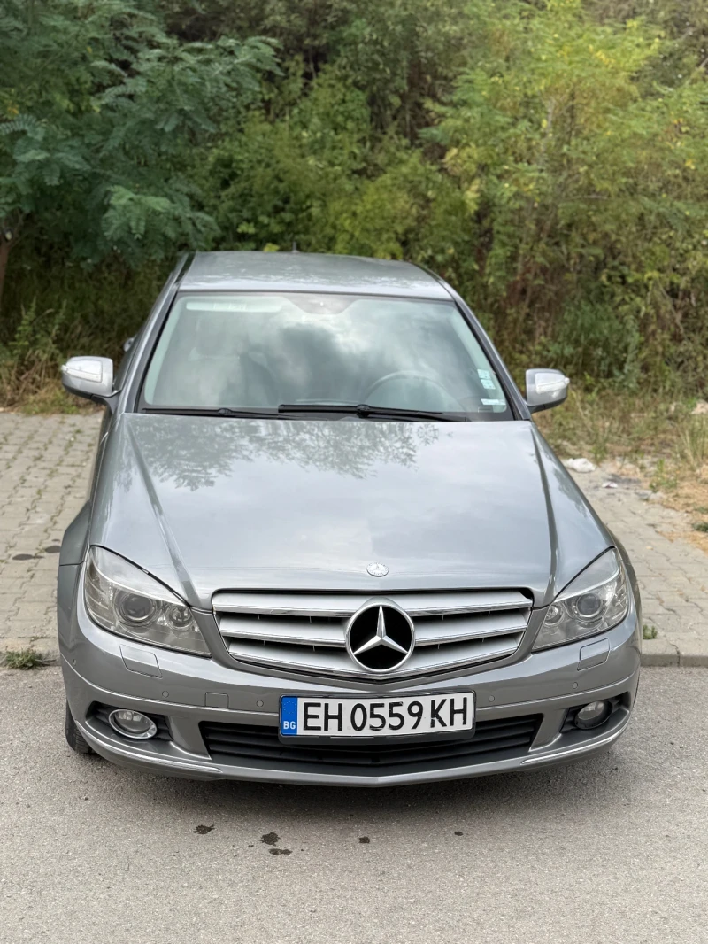 Mercedes-Benz 220, снимка 2 - Автомобили и джипове - 51883216