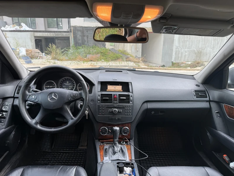 Mercedes-Benz 220, снимка 10 - Автомобили и джипове - 51883216