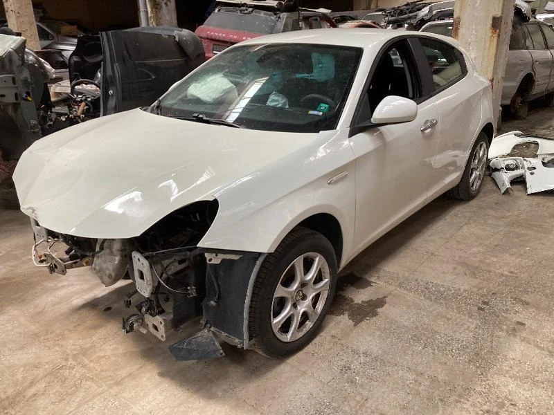 Alfa Romeo Giulietta 1.4 turbo benzin , снимка 1 - Автомобили и джипове - 34173086