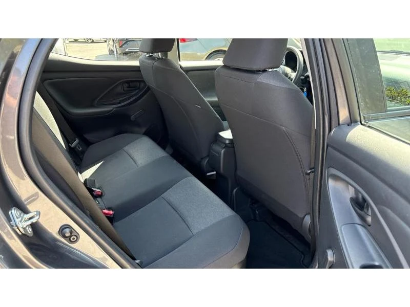 Toyota Yaris 1.5HSD LIGHT, снимка 7 - Автомобили и джипове - 54351003