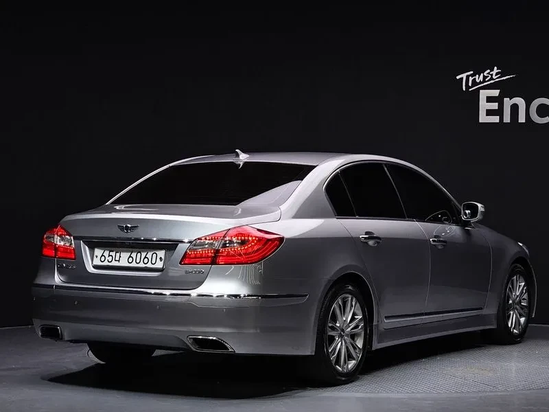 Hyundai Genesis 3.3, снимка 2 - Автомобили и джипове - 54615926
