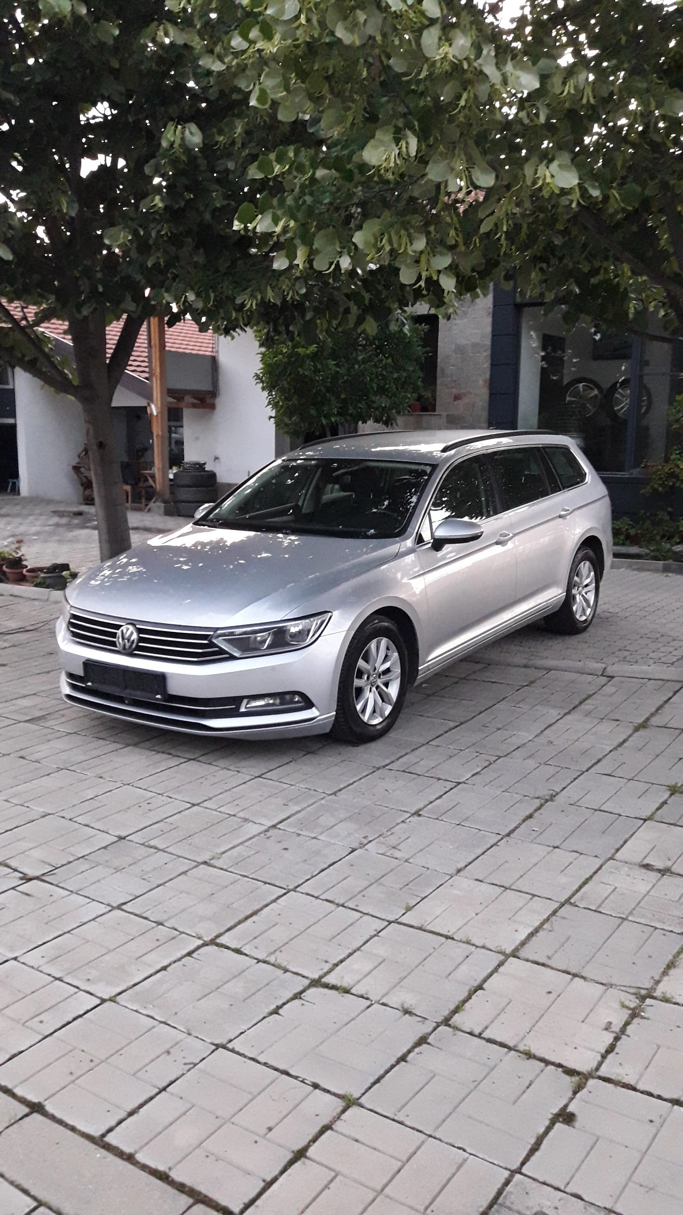 VW Passat 2.0d, NAVI, 360 камера - изображение 2