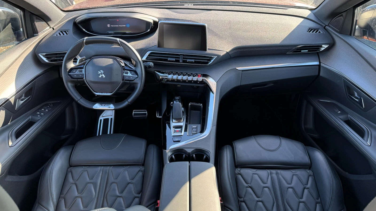 Peugeot 3008 GT+ 1.6T Hybrid4!  ! 44 | Mobile.bg   12