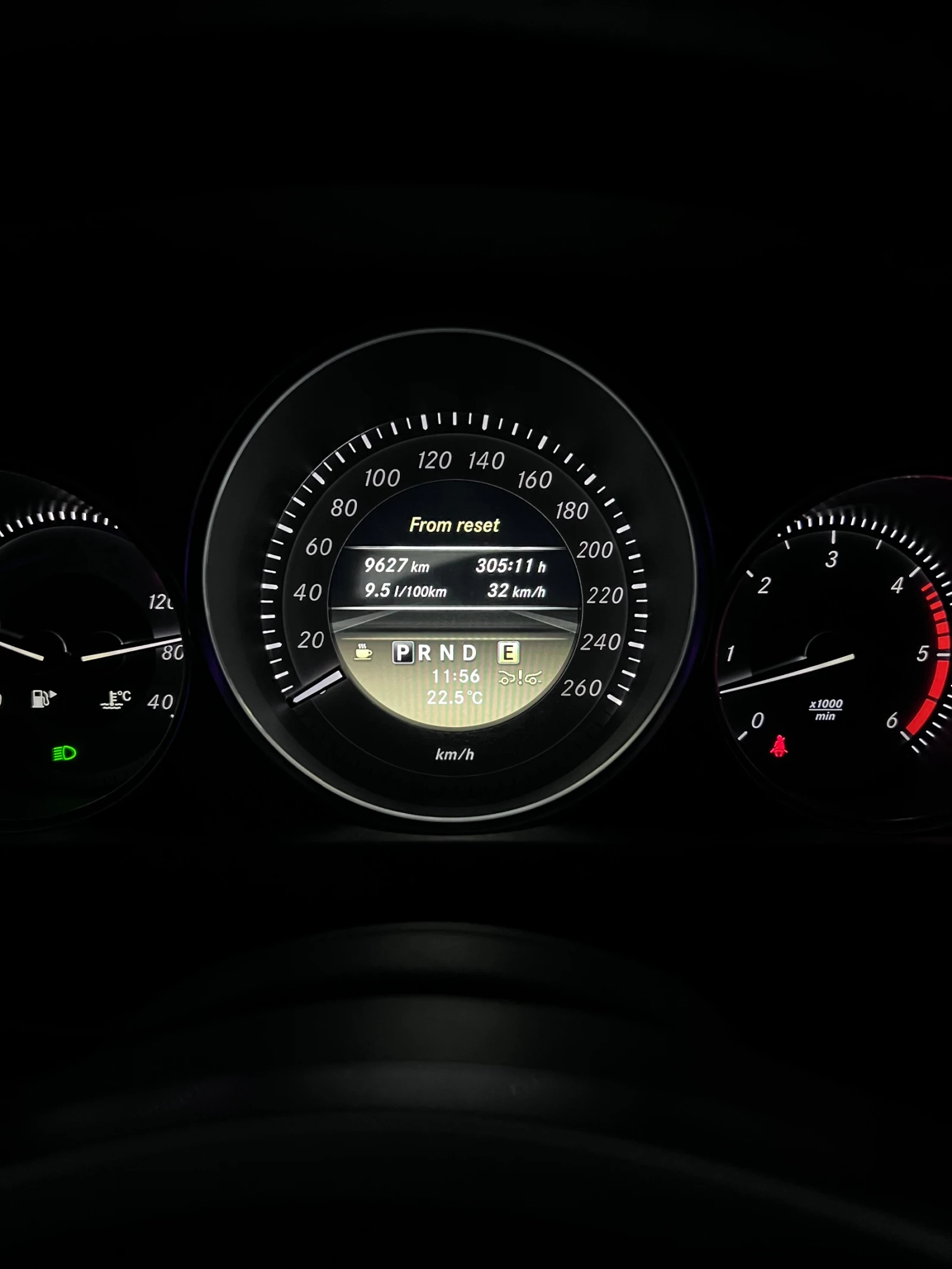 Mercedes-Benz C 300  - изображение 10