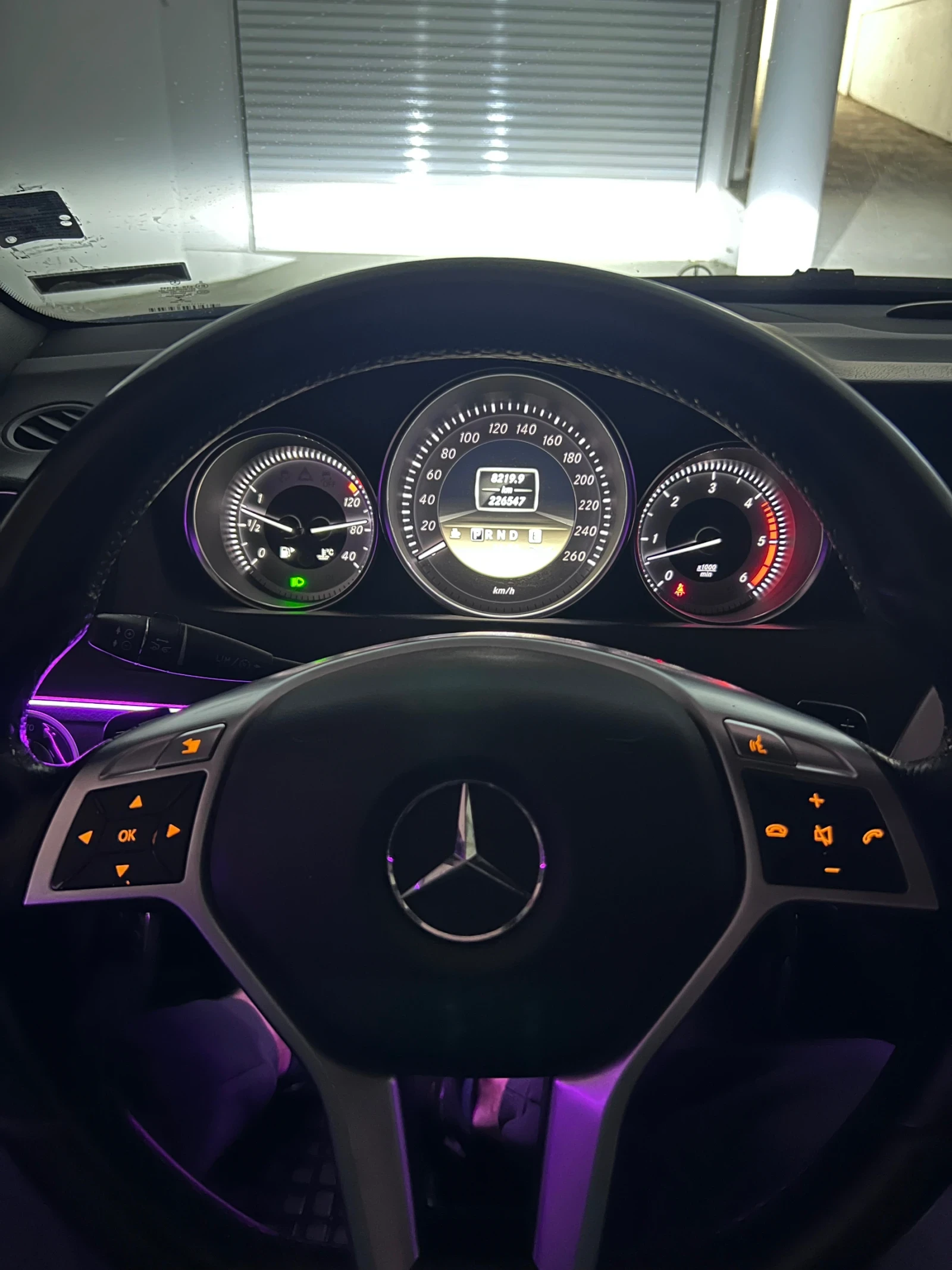 Mercedes-Benz C 300  - изображение 9