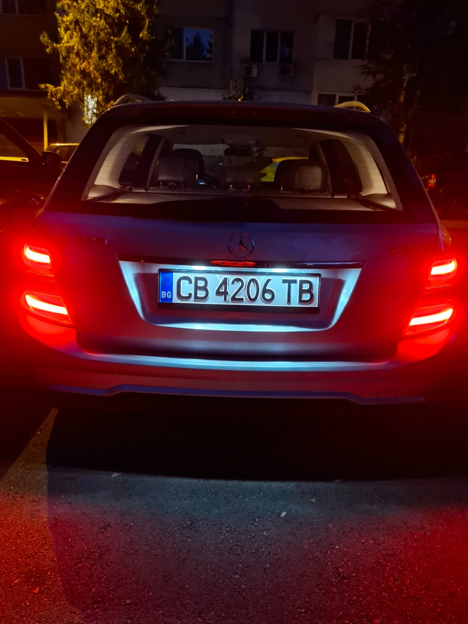 Mercedes-Benz C 220 AMG-FACELIFT - изображение 2