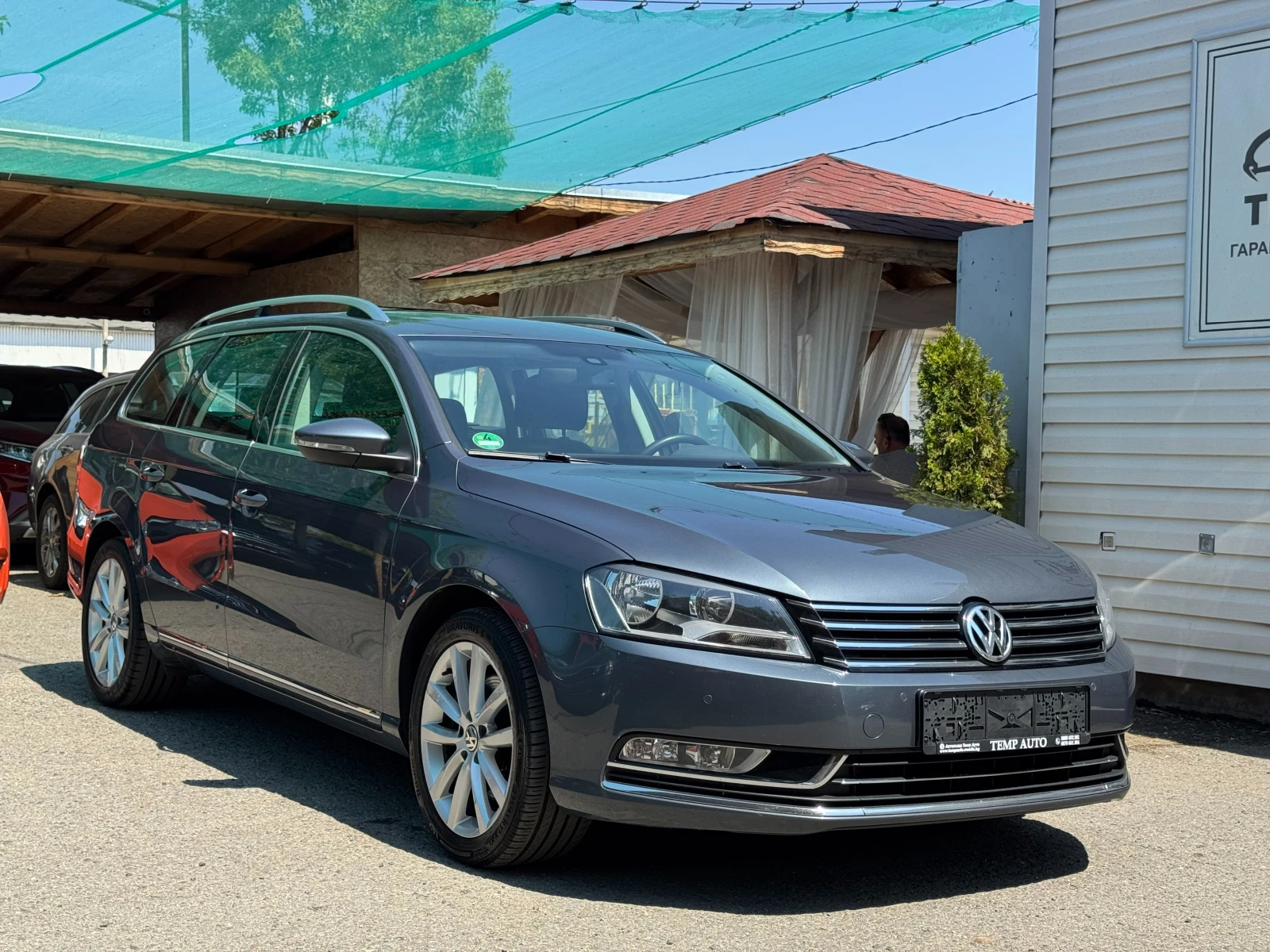 VW Passat 2.0TDI* 140к.с* СЕРВИЗНА КНИЖКА С ПЪЛНА ИСТОРИЯ В  - изображение 3