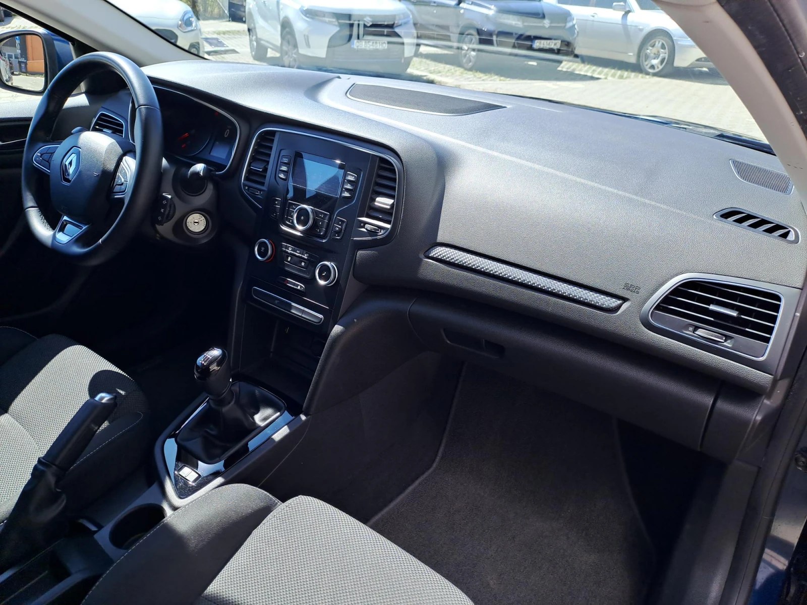 Renault Megane 1.3 Sedan TCe Life  140..    | Mobile.bg   14