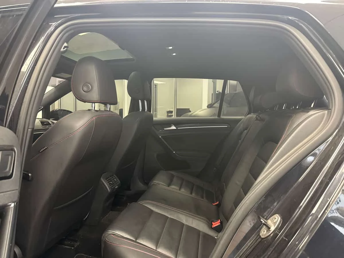 VW Golf * Autobahn * 2 КЛЮЧА* ПОДГРЕВ* NAVI* KEYLESS* , снимка 10 - Автомобили и джипове - 53822105