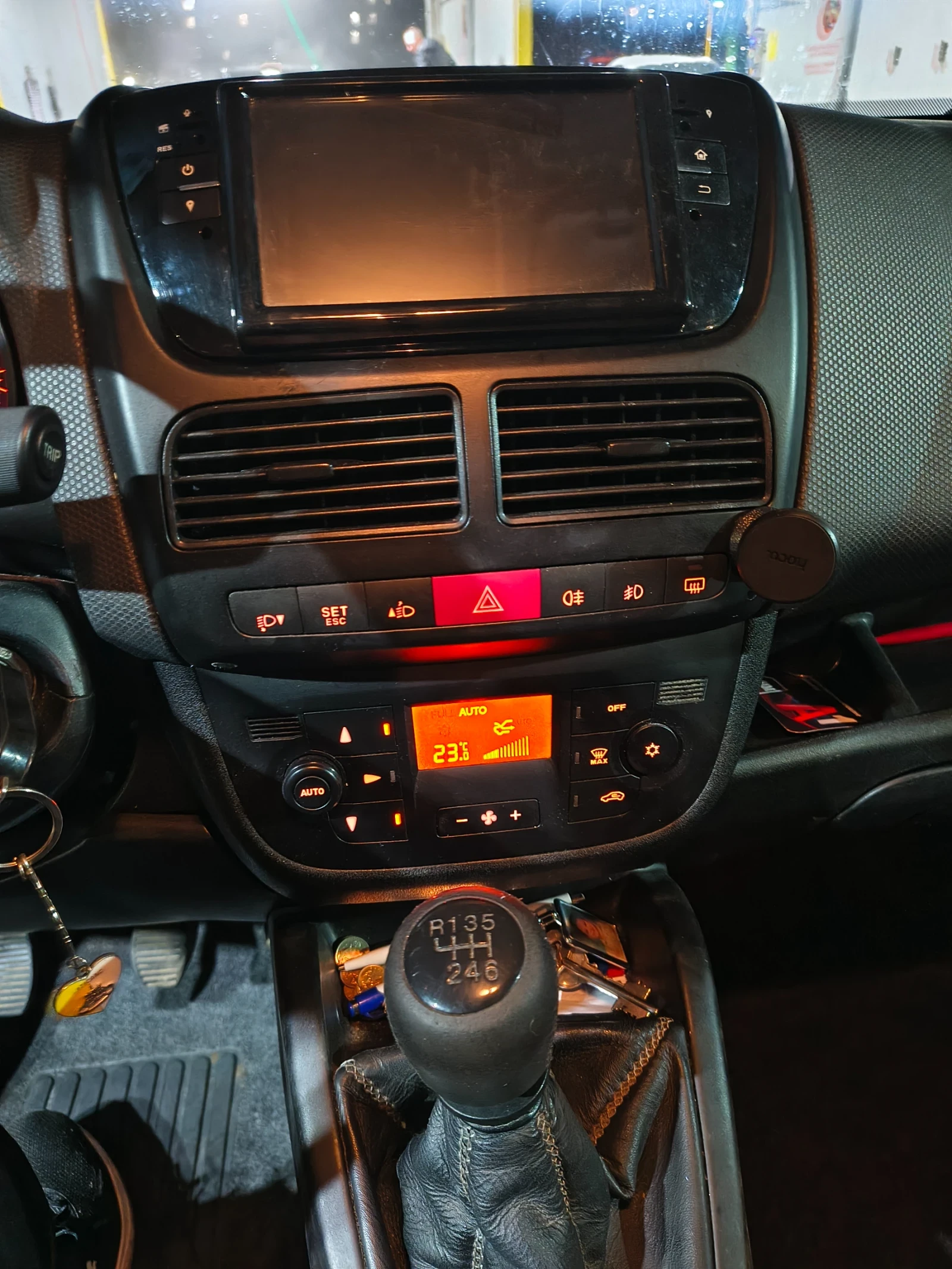 Fiat Doblo 1.6 105кс, снимка 13 - Автомобили и джипове - 53844836