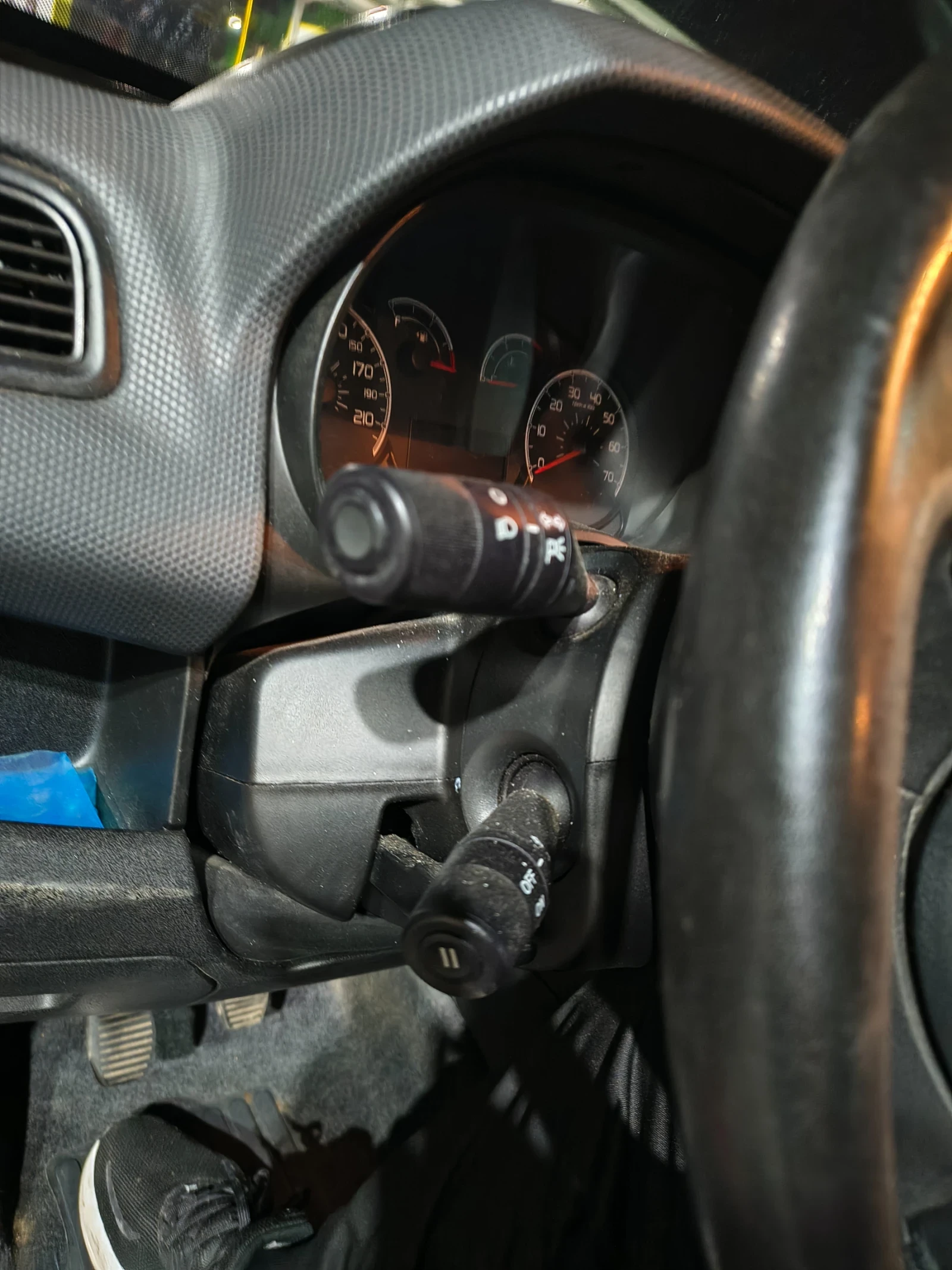 Fiat Doblo 1.6 105кс, снимка 15 - Автомобили и джипове - 53844836