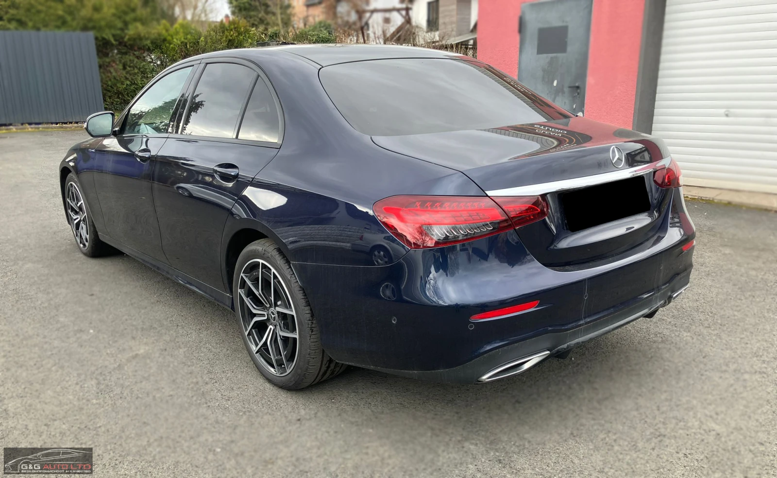 Mercedes-Benz E 220 200P/AMG/4MATIC/PANO/MULTIBEAM/NIGHT/NAVI/163hAS, снимка 3 - Автомобили и джипове - 53888819