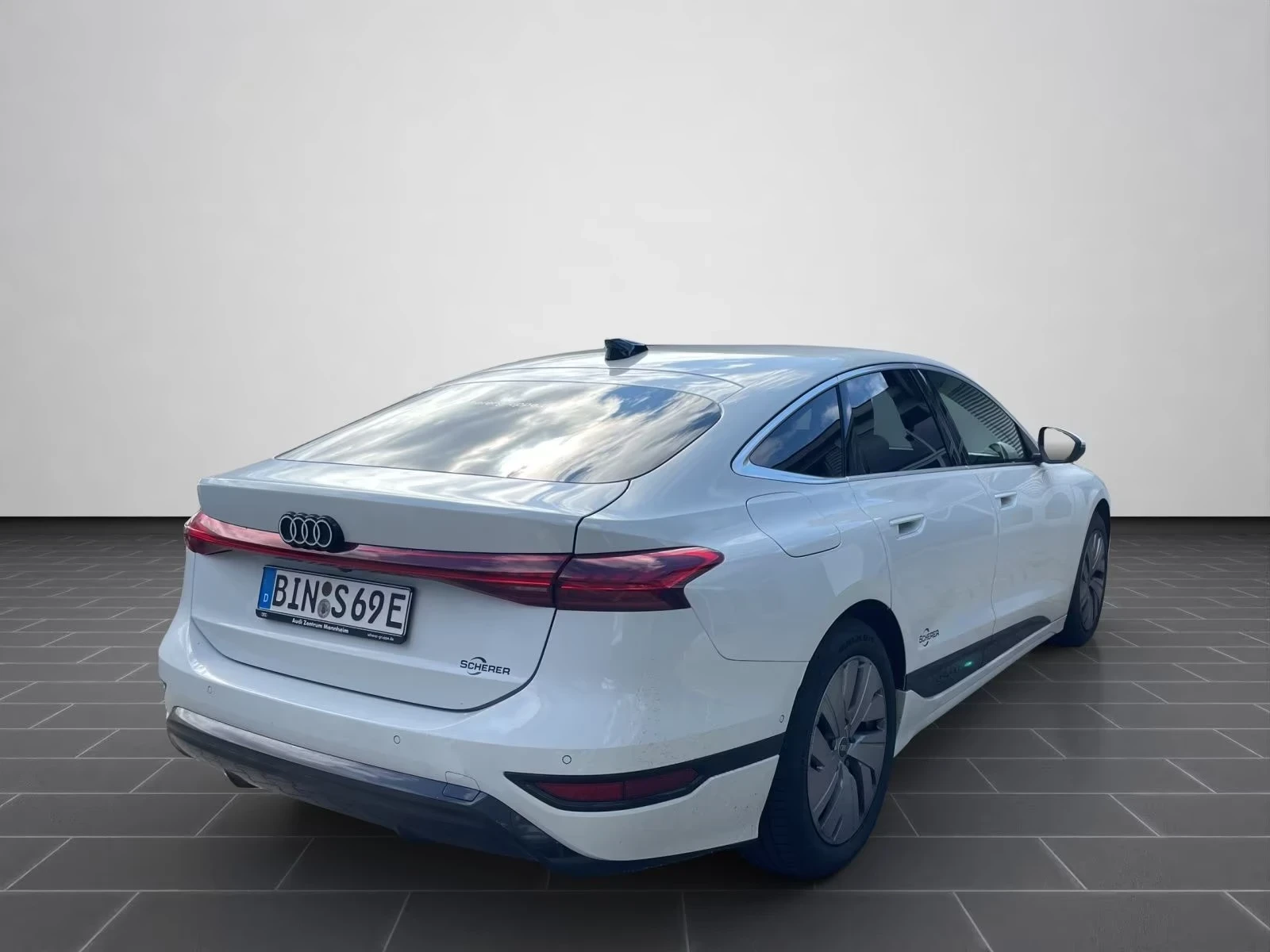 Audi A6 E-tron Sportback  Keyless Подгрев Кожа, снимка 4 - Автомобили и джипове - 54084865