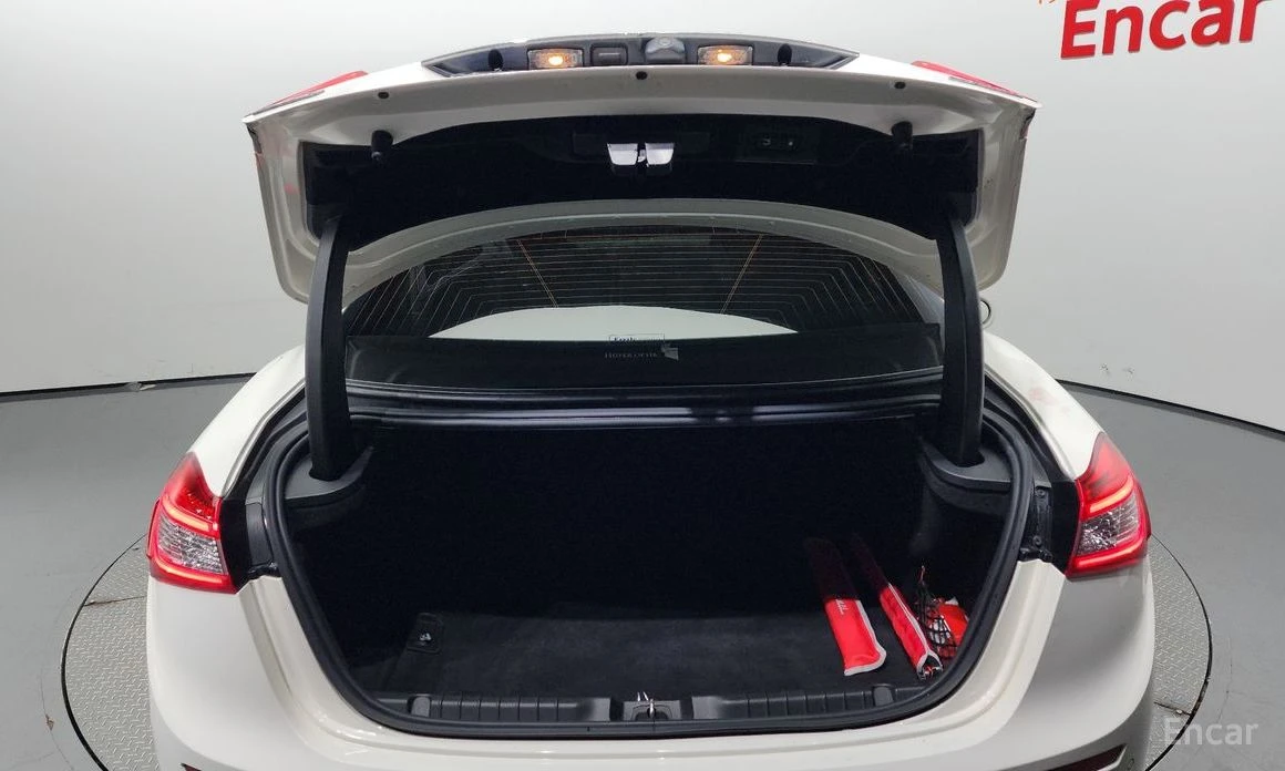 Maserati Ghibli 3.0* S* Q4* ПОДГРЕВ* ОБДУХВАНЕ* LANE* ASSIST* , снимка 16 - Автомобили и джипове - 54228215